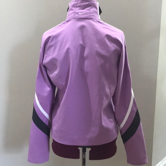 Nike Jacket (S) - Picture 2 of 7